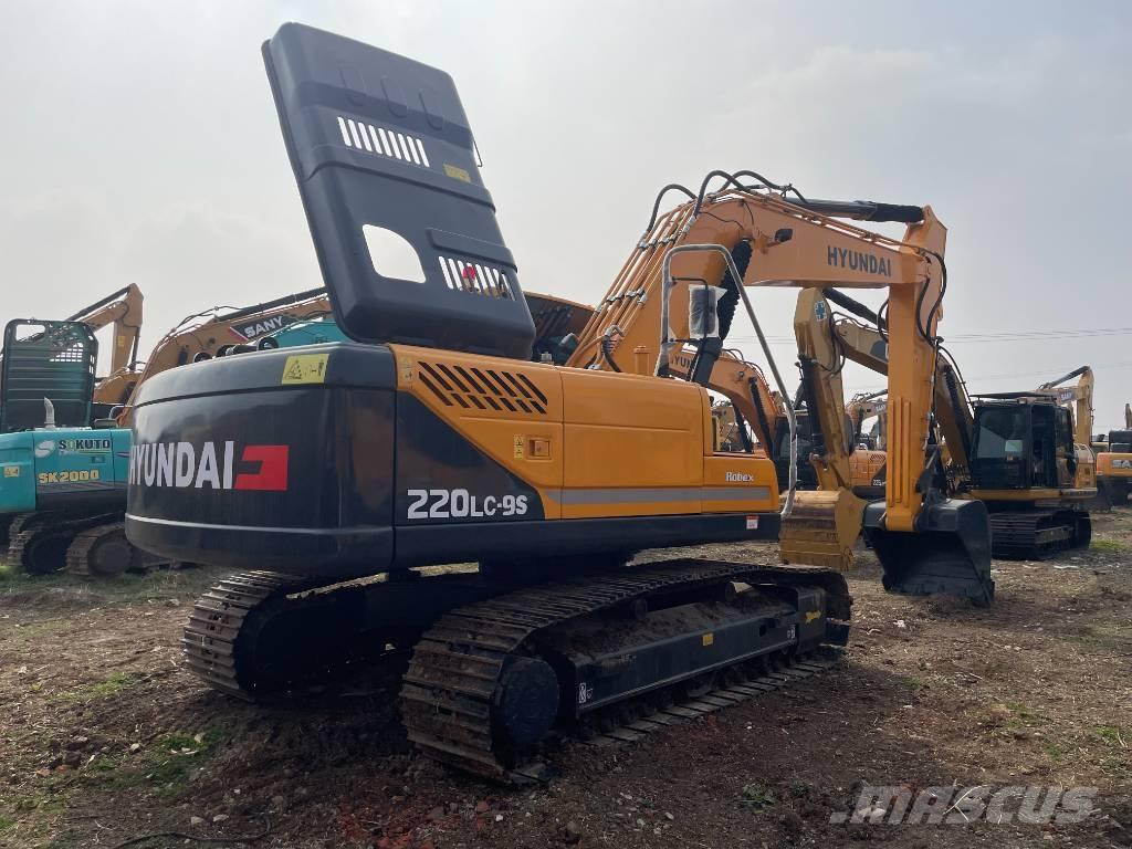 Hyundai 225LC-9S Rupsgraafmachines