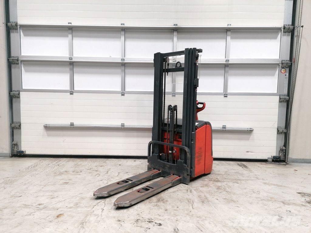Linde L14 Meeloop stapelaar