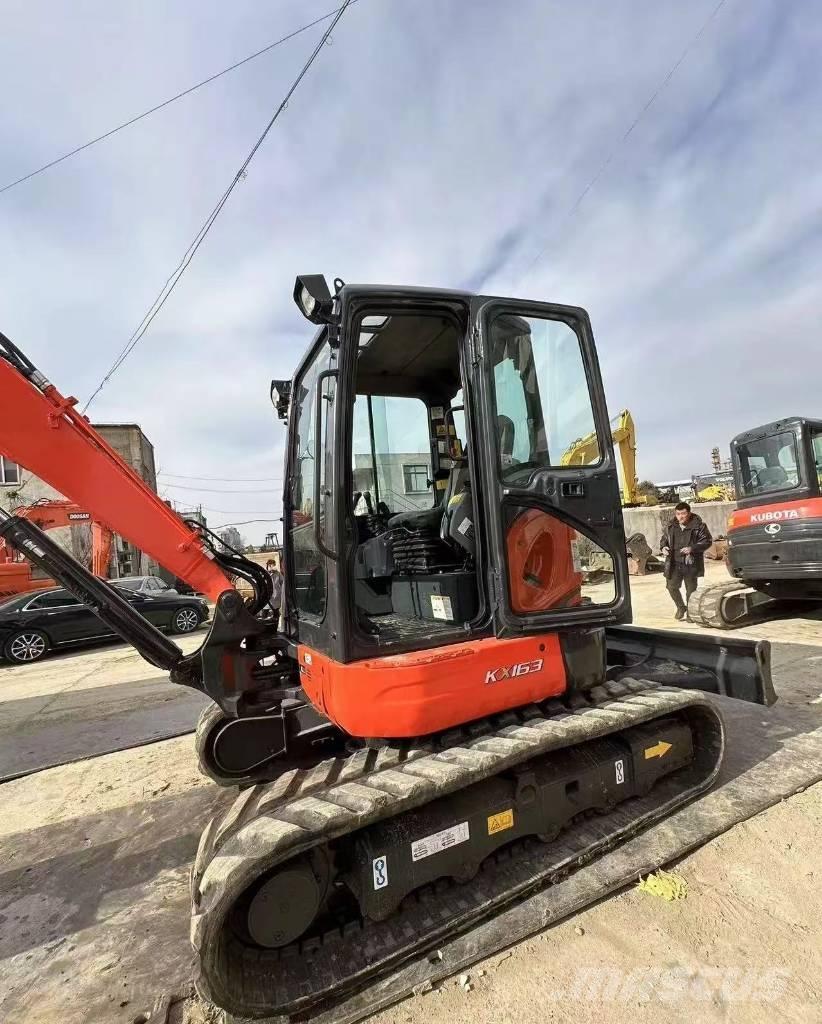 Kubota 163 Rupsgraafmachines