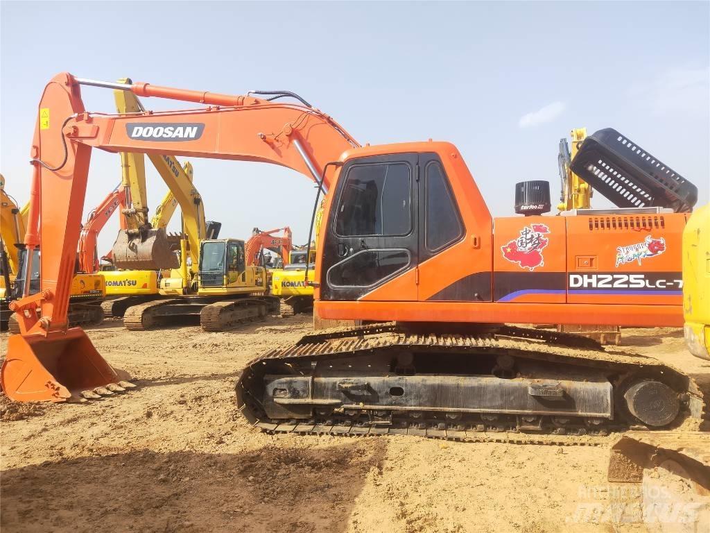 Doosan DH225LC-7 Rupsgraafmachines