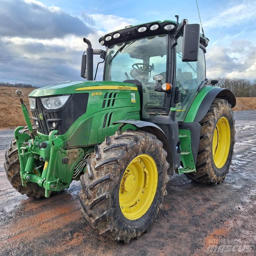 John Deere 6130R Tractoren