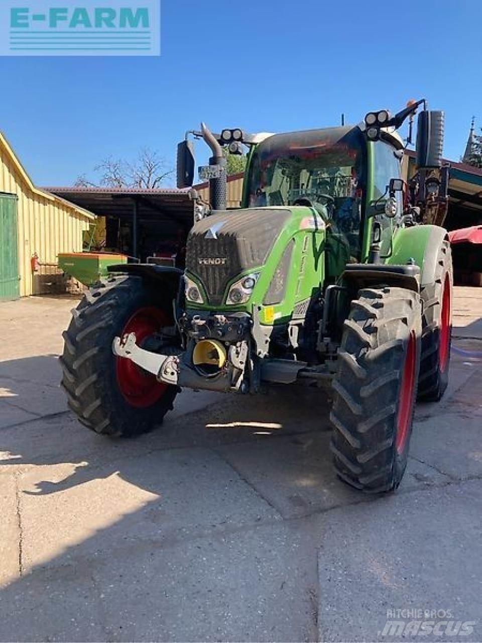 Fendt 724 vario Tractoren