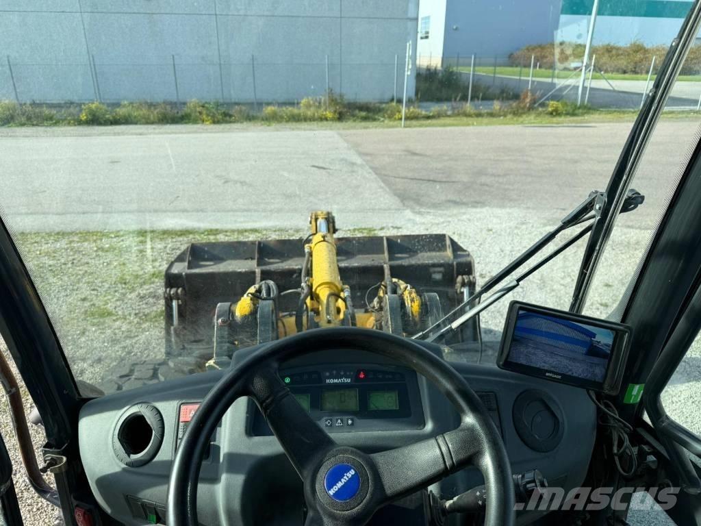 Komatsu WA 100M-7 Wielladers