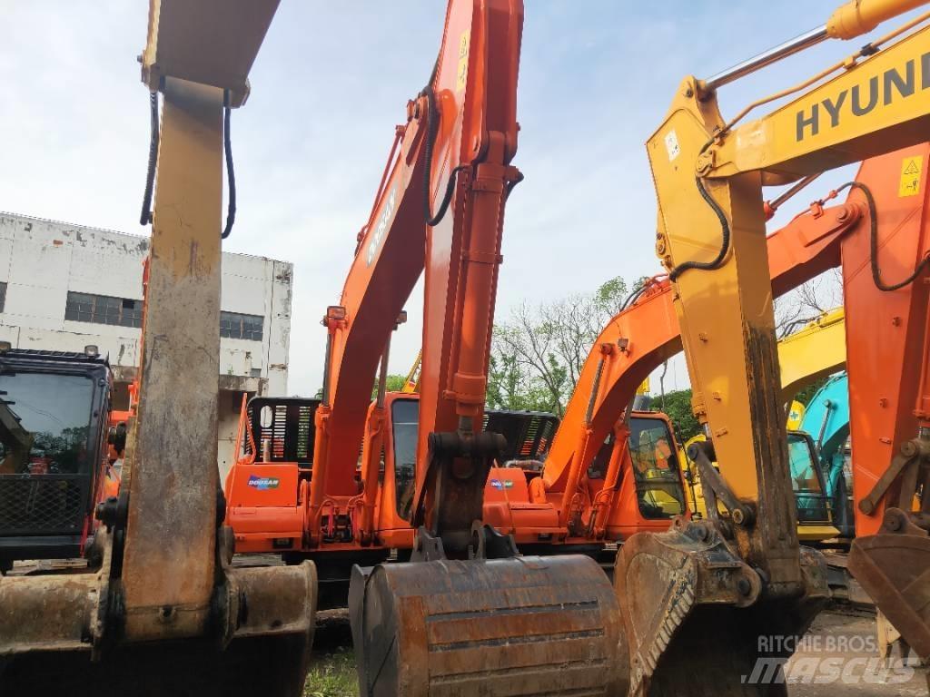 Doosan DH 215-9 Rupsgraafmachines