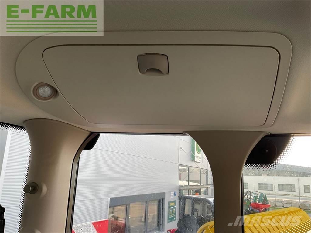 John Deere 6R 215 Tractoren