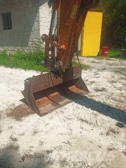 CASE WX 210 Wielgraafmachines