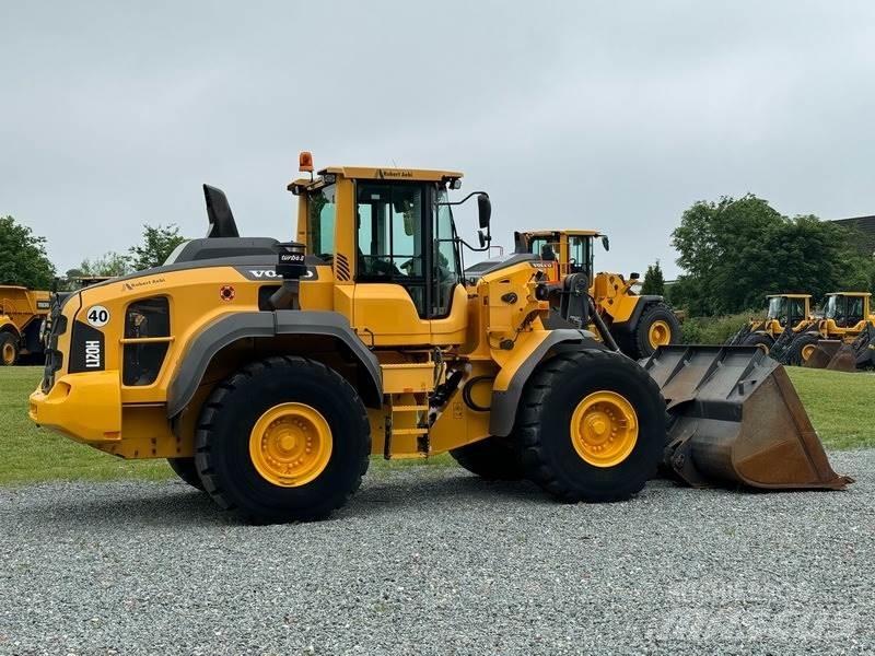 Volvo L 120 H Wielladers
