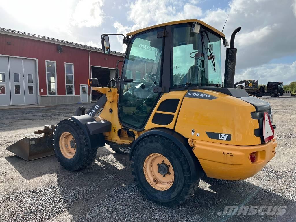 Volvo L 25 F Wielladers