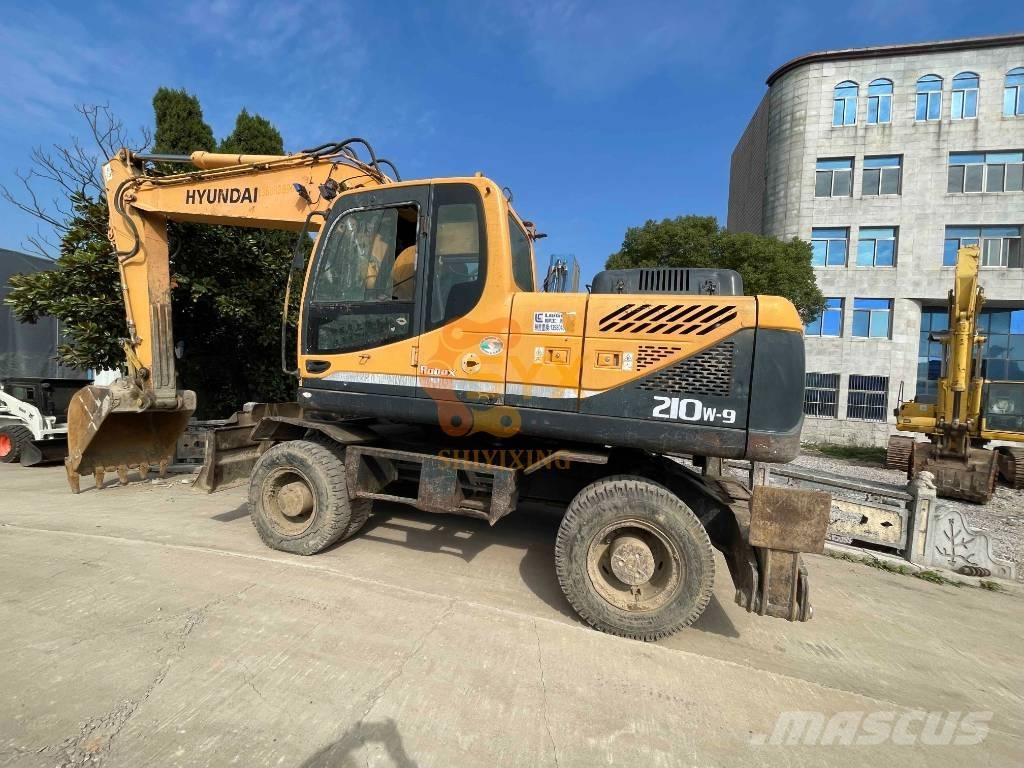 Hyundai 210W-9 Wielgraafmachines