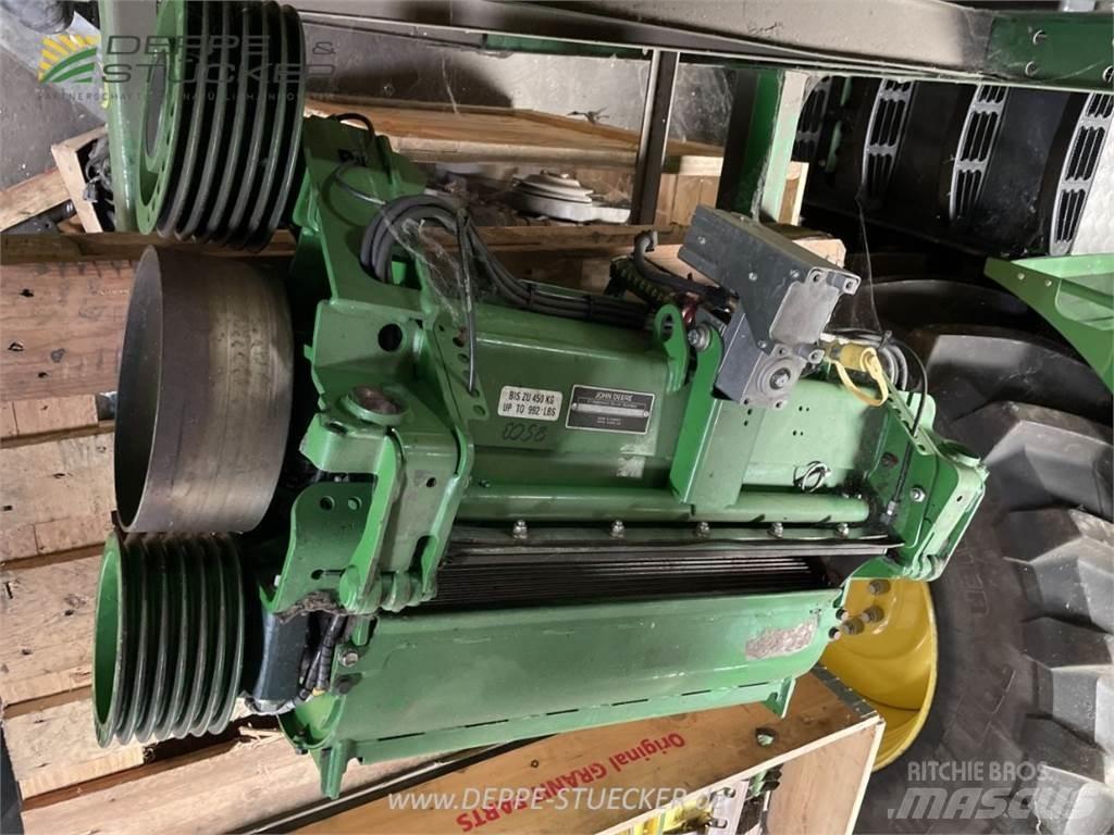 John Deere 8500i Getrokken veldhakselaar