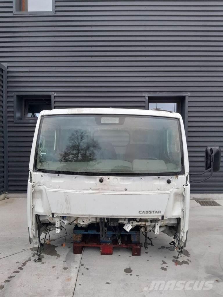 Nissan Cabstar Cabine en interieur