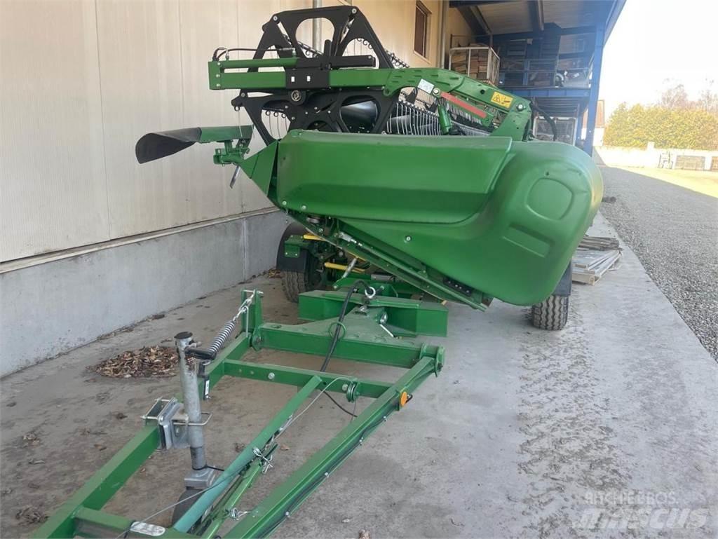 John Deere S690i Maaidorsmachines