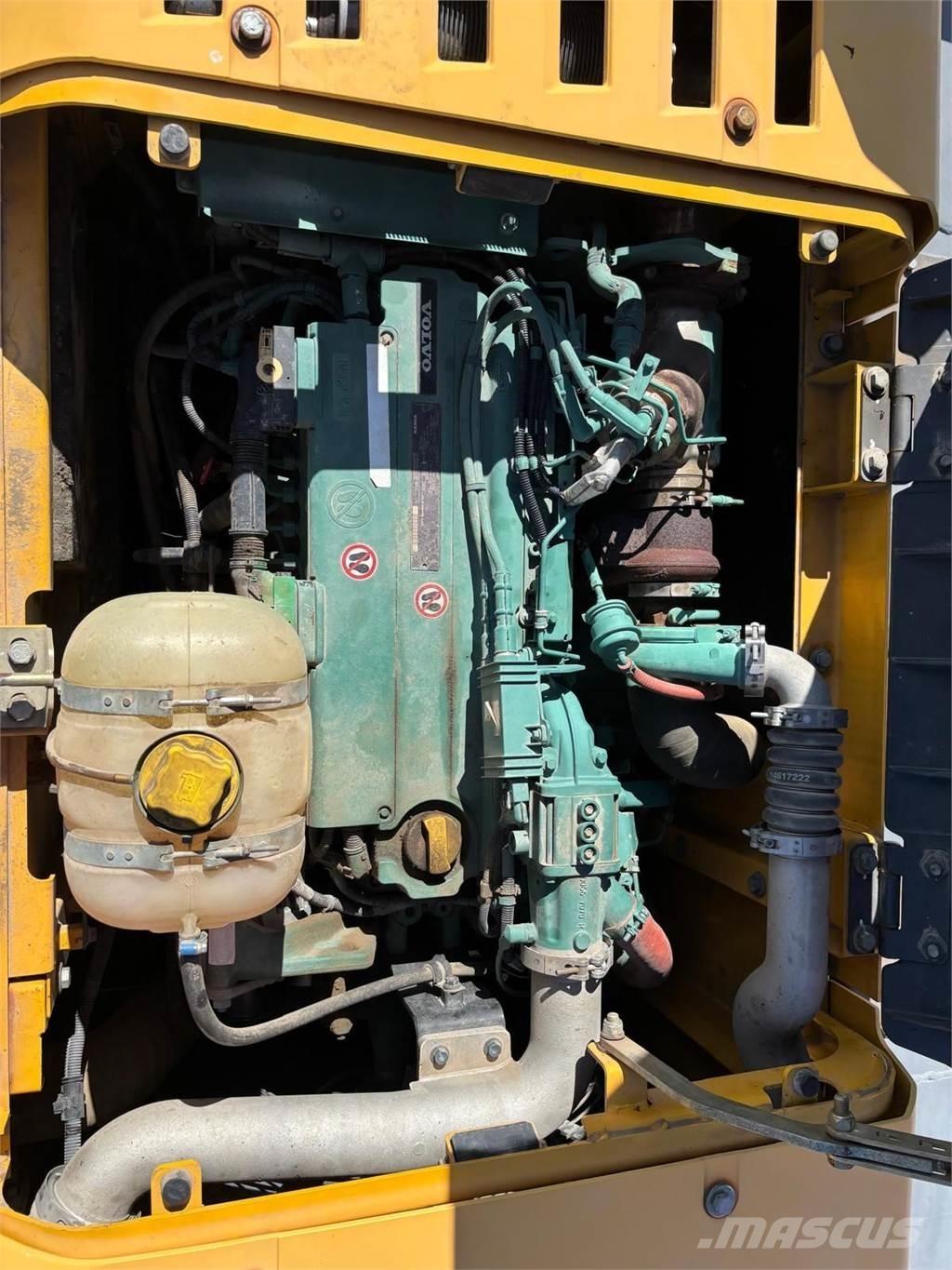 Volvo EC220DL Rupsgraafmachines