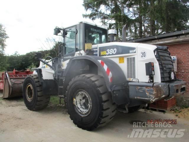 Komatsu WA 380 Wielladers