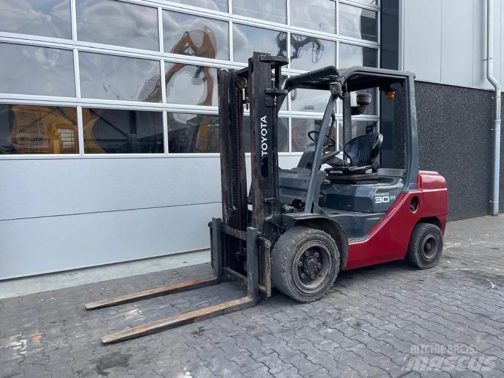 Toyota 02-8DF30 Heftrucks overige
