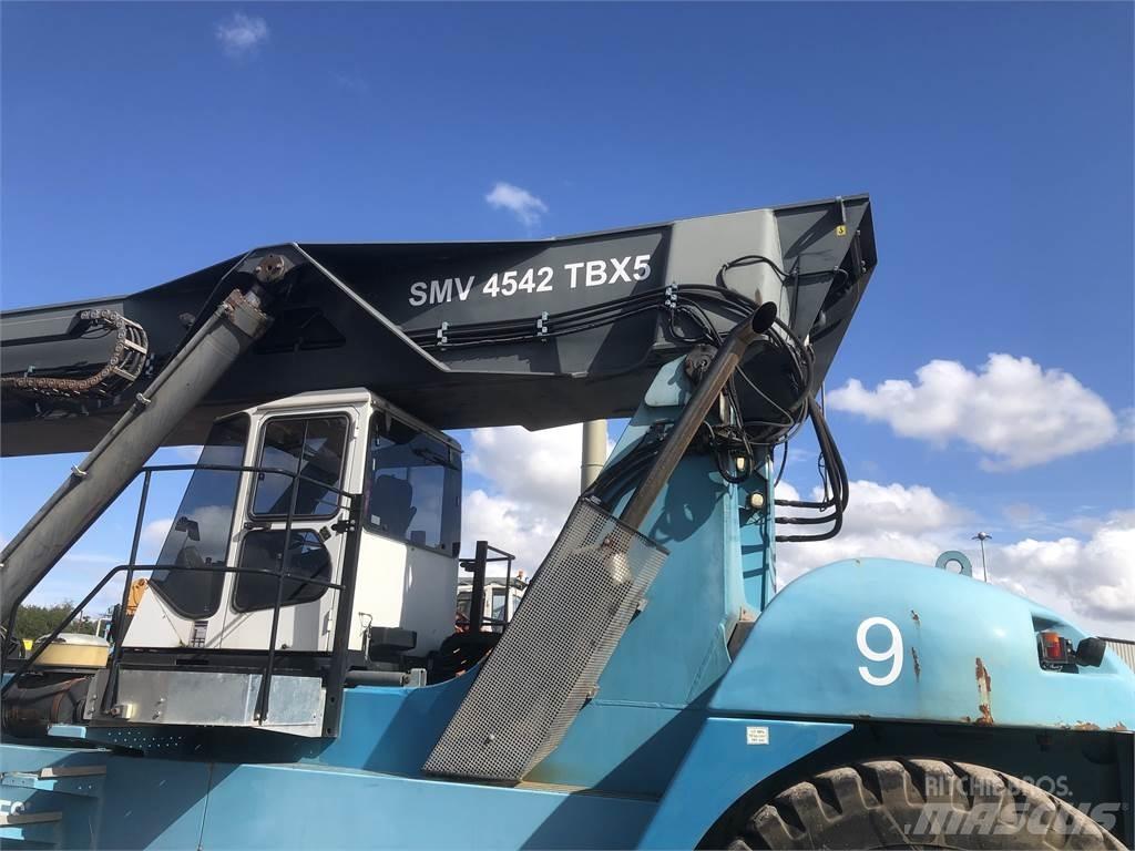 SMV 4542 TBX5 Reachstackers