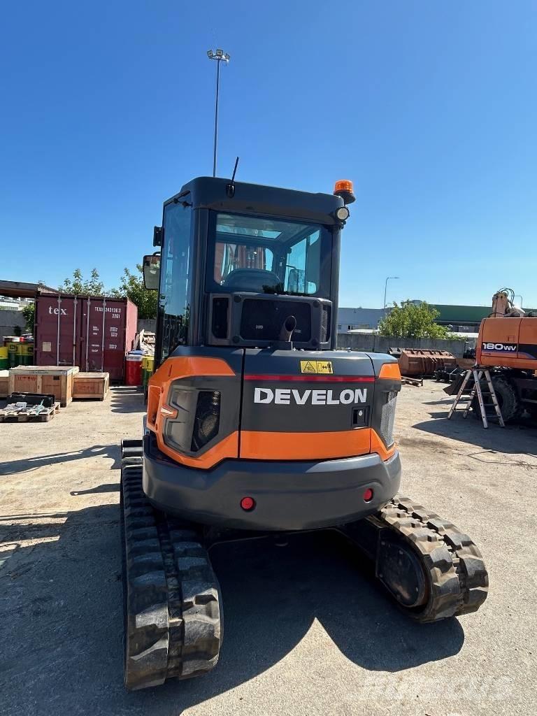 Develon DX 55 R-7 Minigraafmachines < 7t