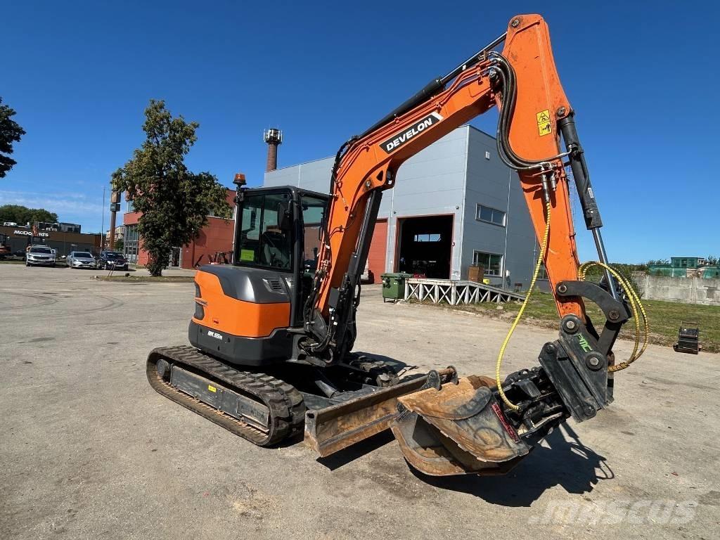 Develon DX 55 R-7 Minigraafmachines < 7t