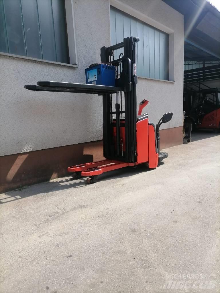 Linde L16i-AP-372 Pallettruck met meerij platform
