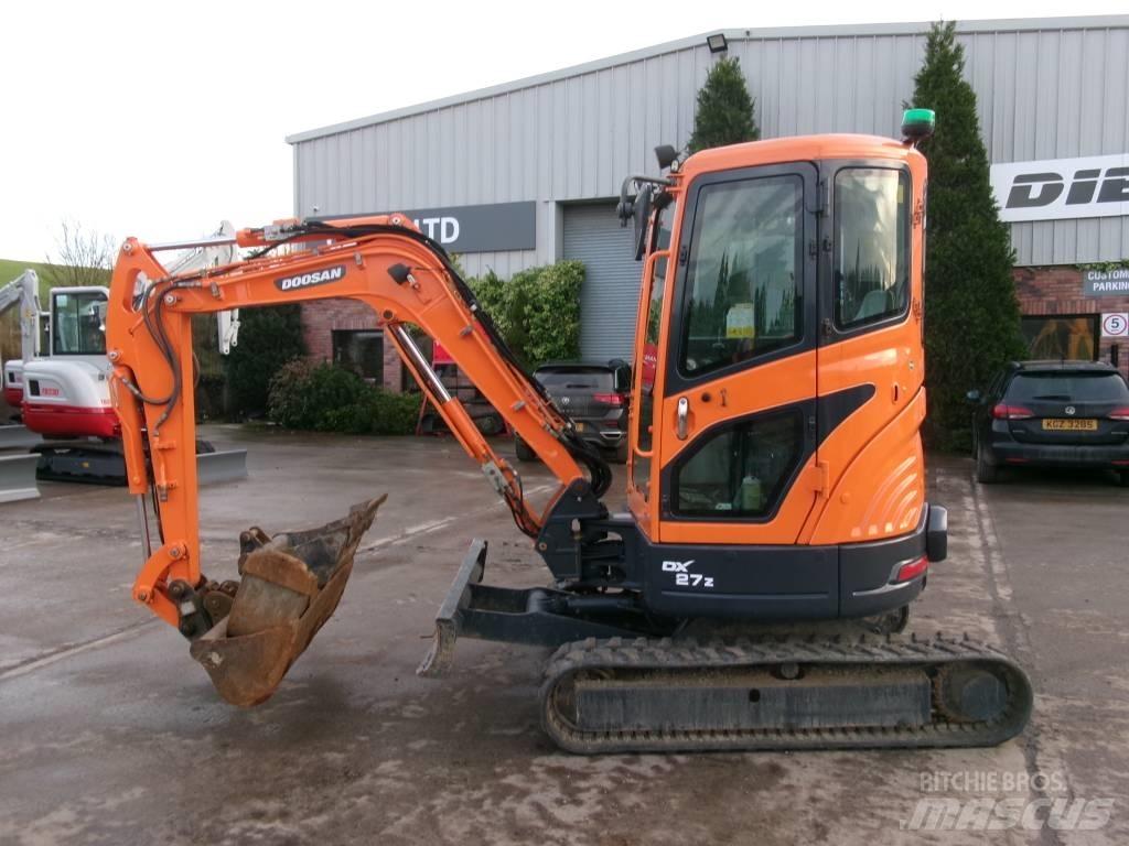 Doosan DX 27 Z Minigraafmachines < 7t