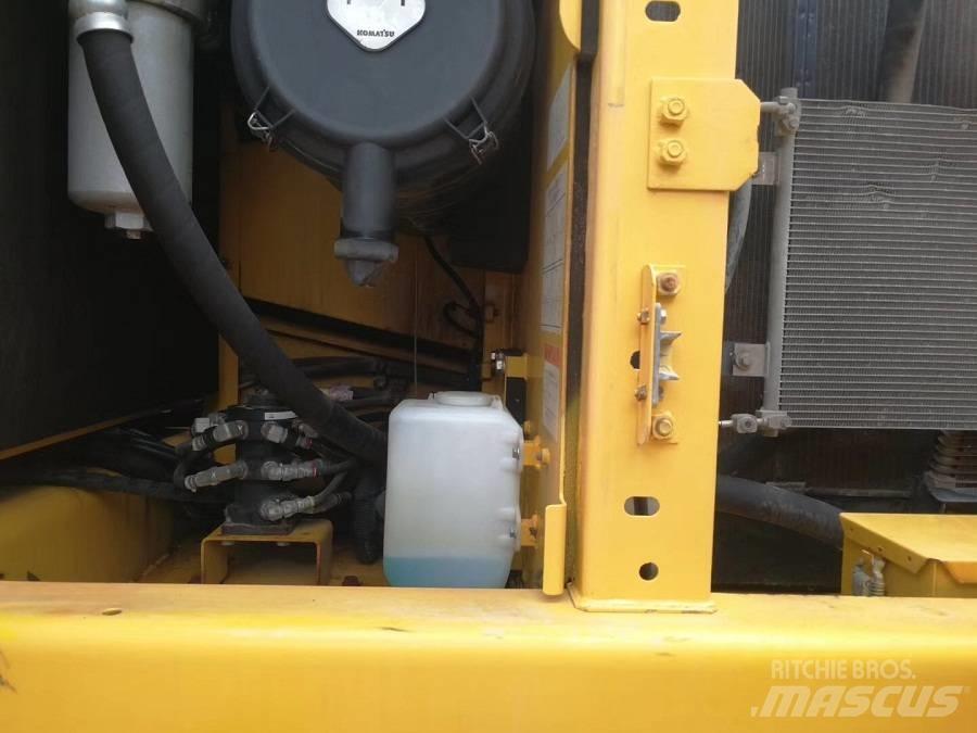 Komatsu PC 200-8 Rupsgraafmachines