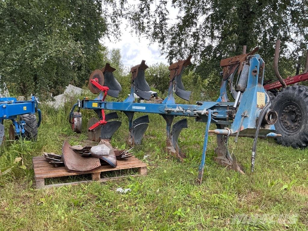 Agrolux FFK 497 Wentelploegen