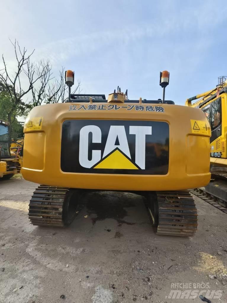 CAT 320 D2L Rupsgraafmachines