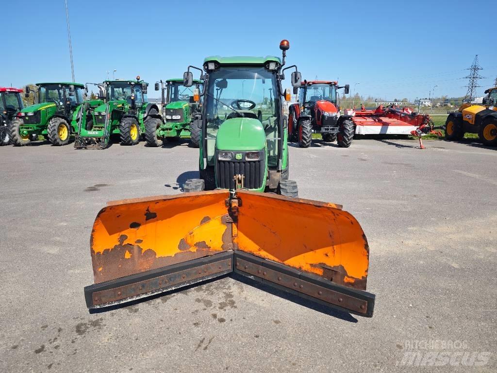 John Deere 3720 Compacttrekkers