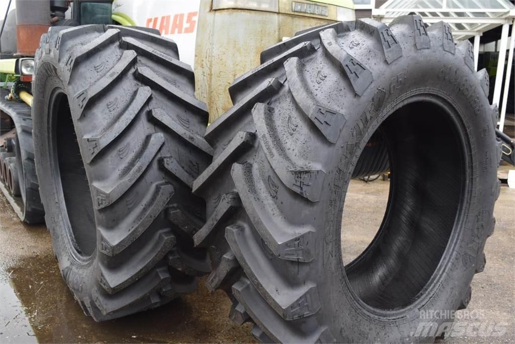  600/65R38 *GRI* Banden, wielen en velgen