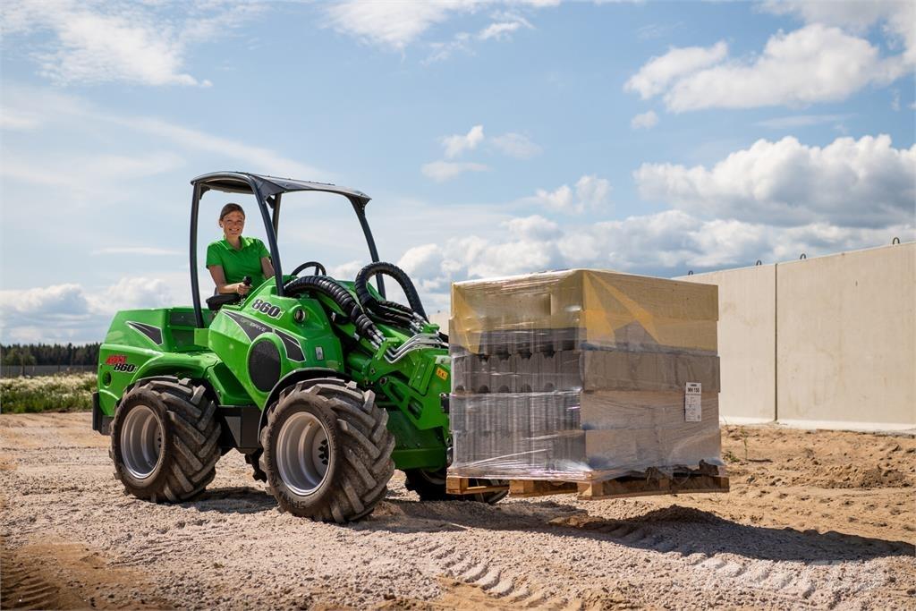 Avant 860i Wielladers