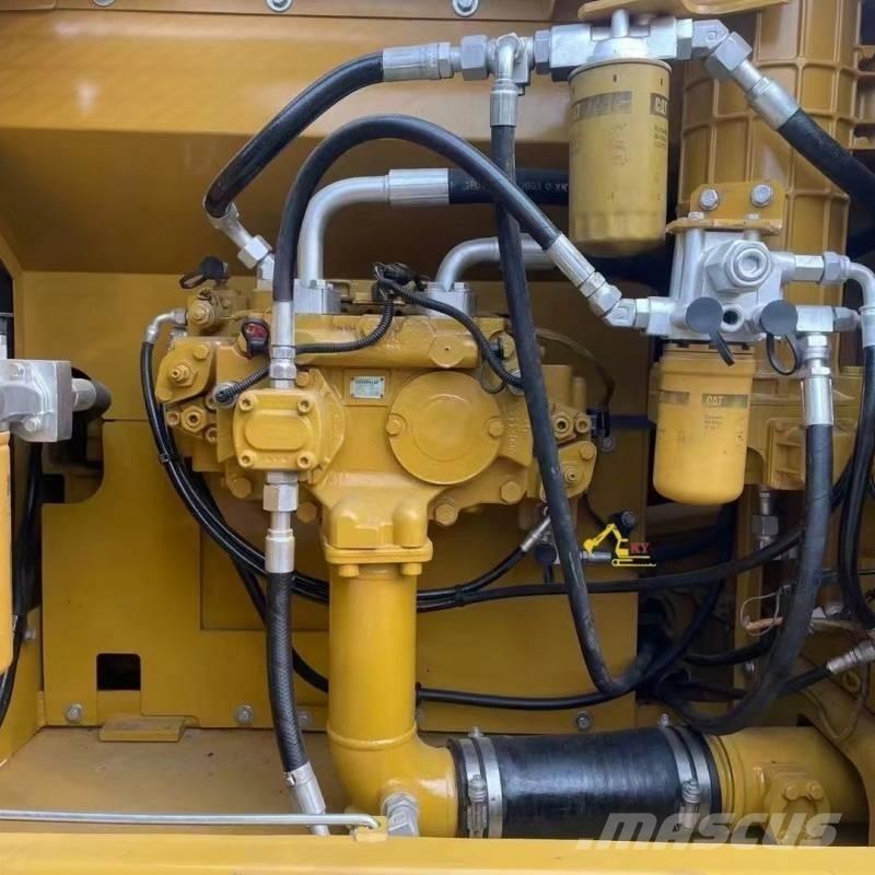 CAT 324 D Rupsgraafmachines