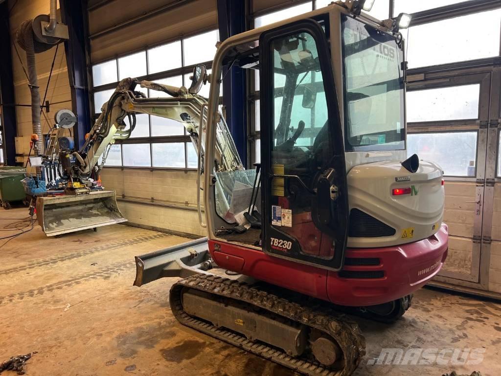 Takeuchi TB 230 Minigraafmachines < 7t