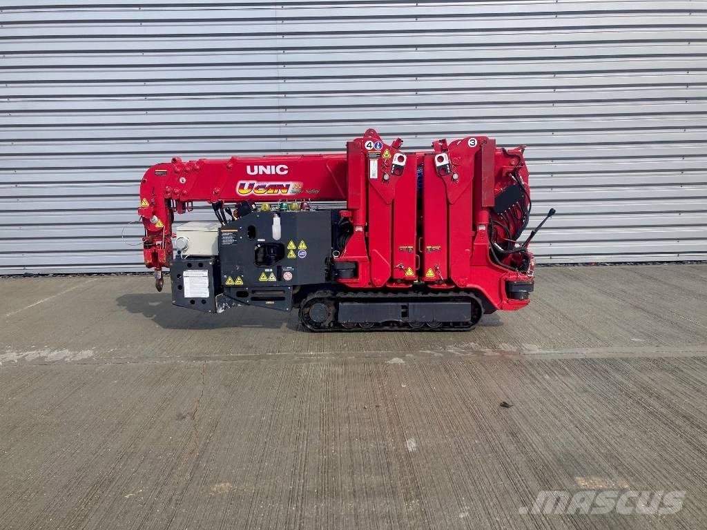 Unic URW-295 Minikranen