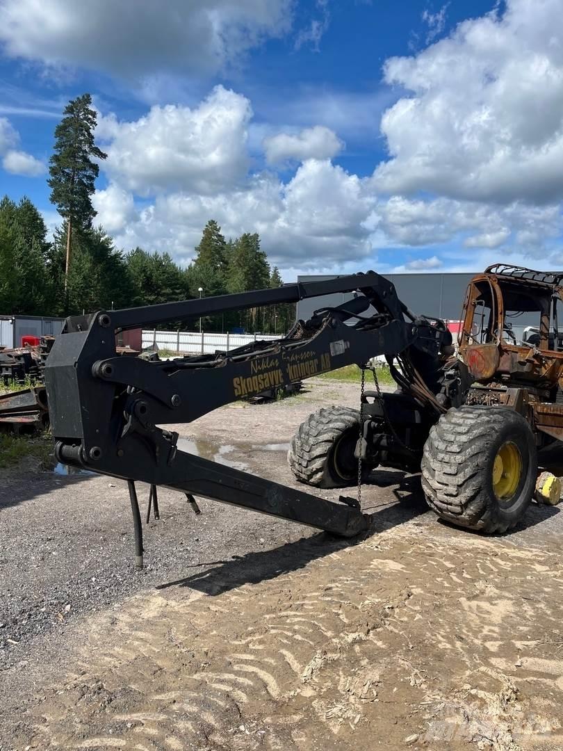 John Deere 1470G Harvesters