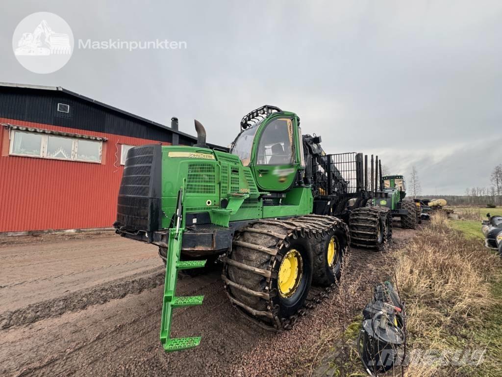 John Deere 1910 G Uitrijwagens