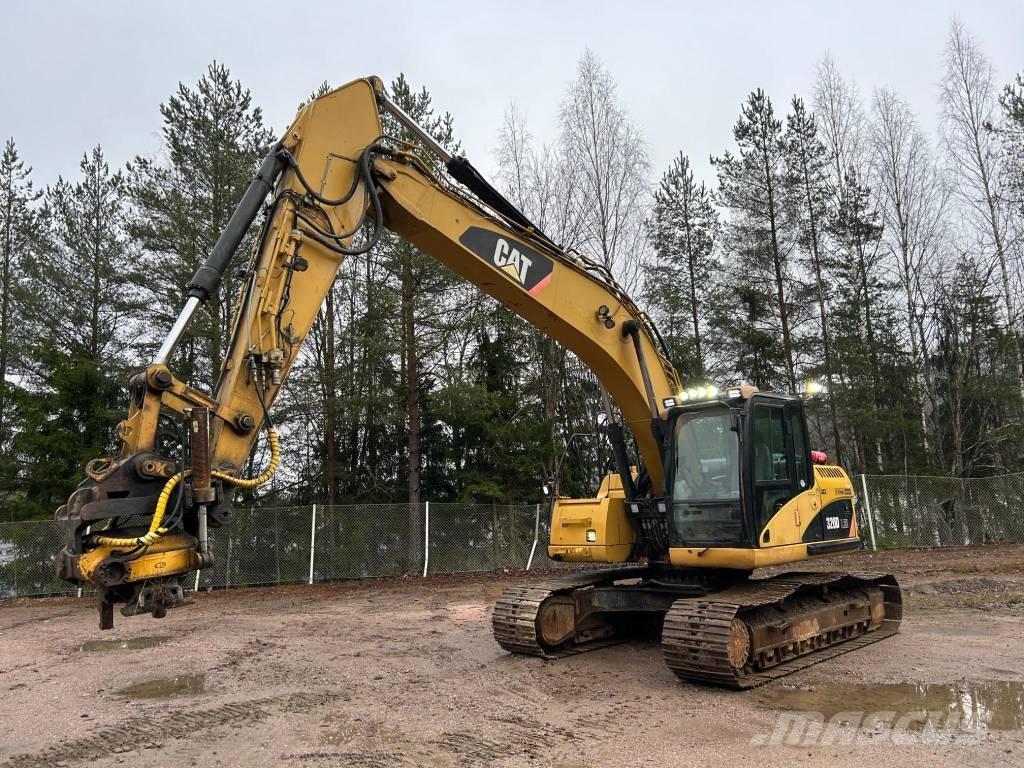 CAT 320 D Rupsgraafmachines