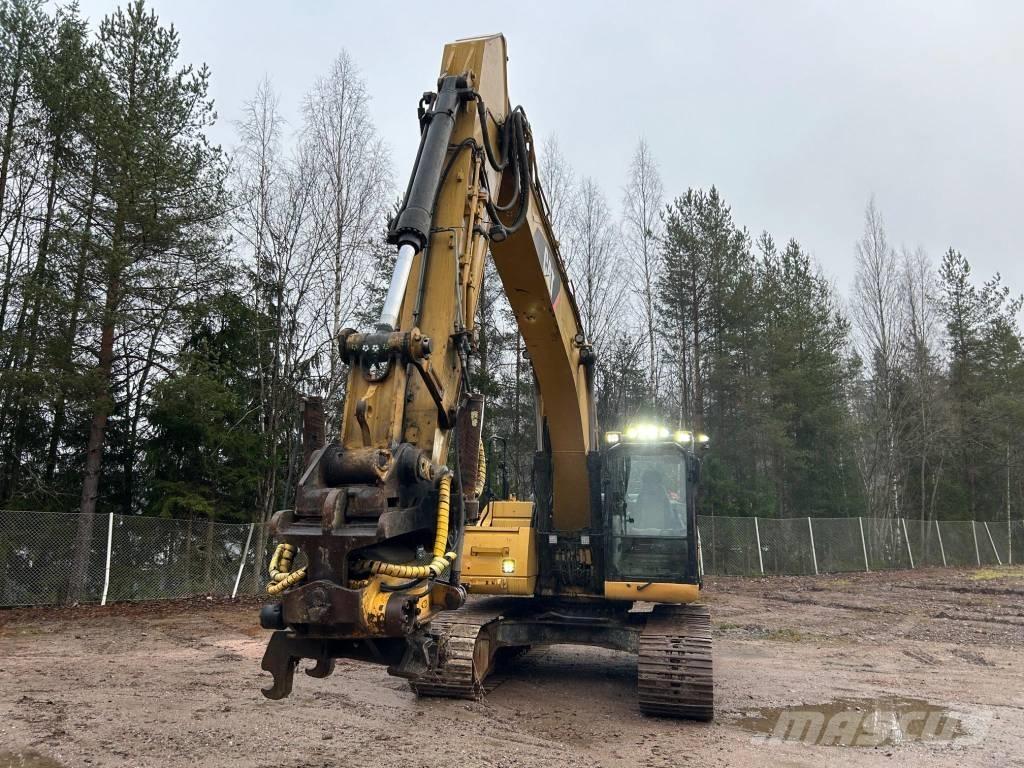 CAT 320 D Rupsgraafmachines
