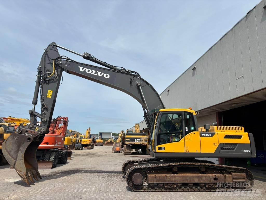 Volvo EC 300 D L Rupsgraafmachines