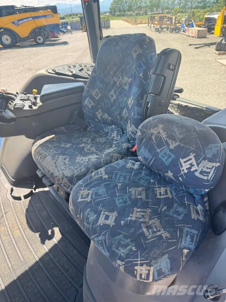 New Holland TG 285 Tractoren