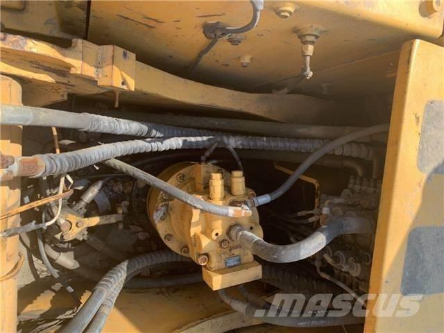 Hyundai R215-7 Rupsgraafmachines