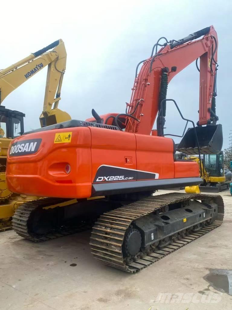 Doosan DX 225 LC Rupsgraafmachines