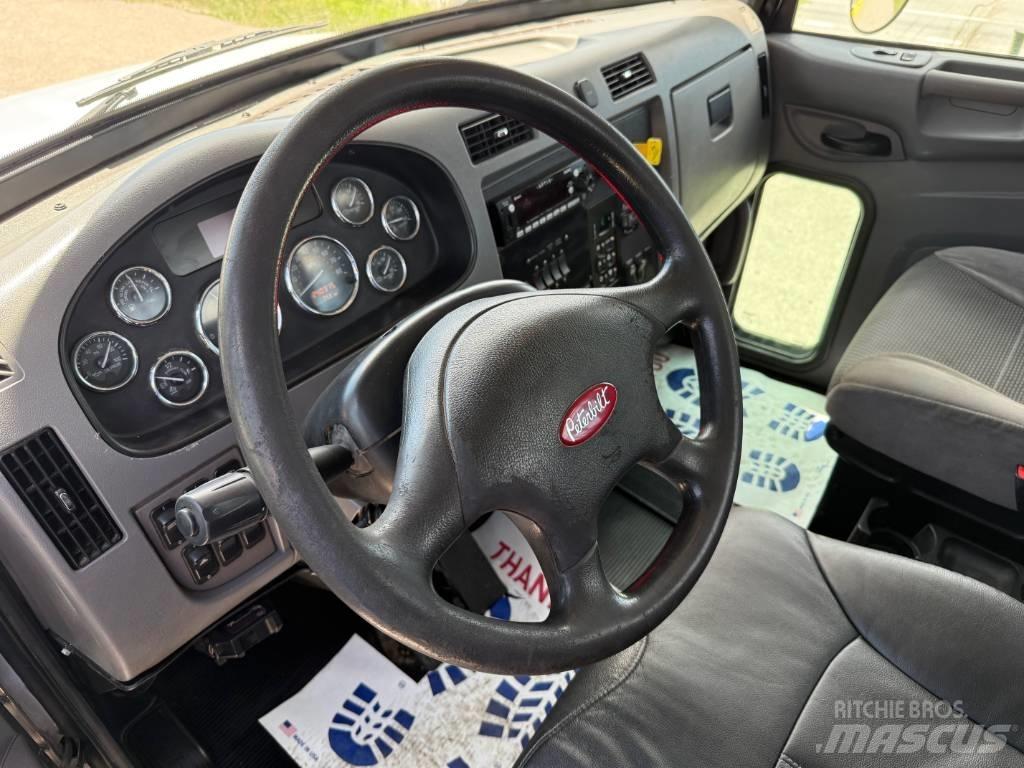 Peterbilt 348 Sleepwagens
