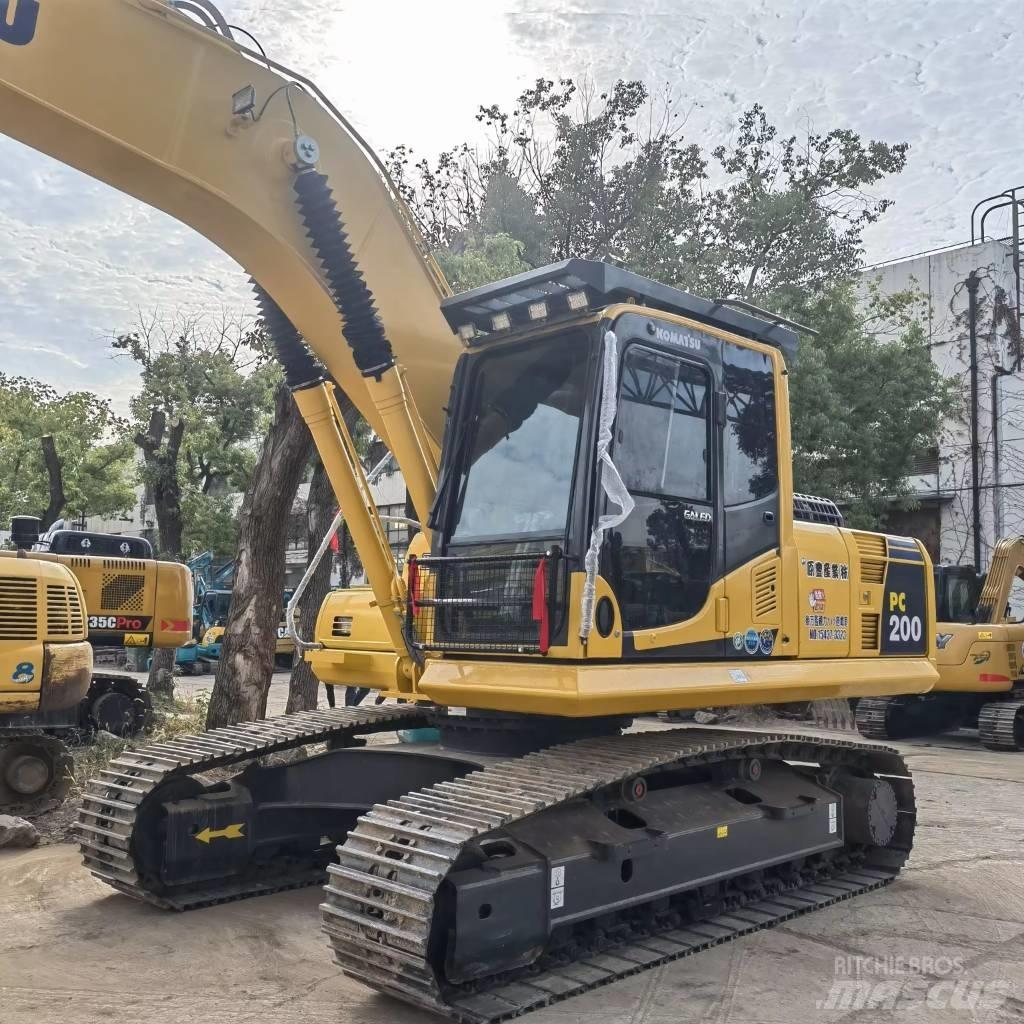 Komatsu PC 200 Rupsgraafmachines