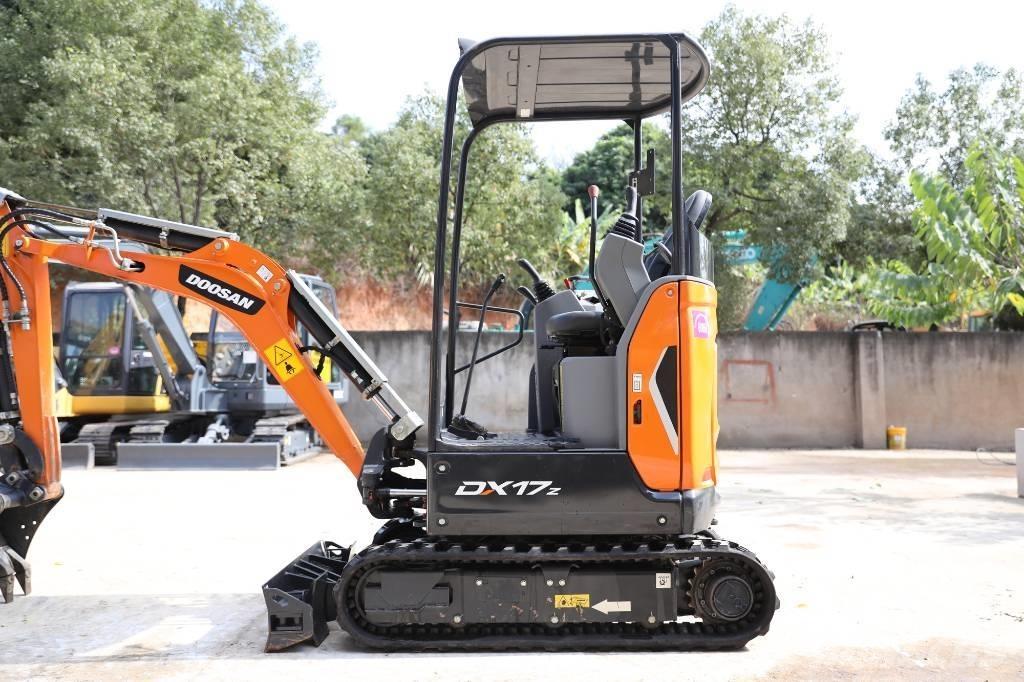 Doosan DX 17 Rupsgraafmachines