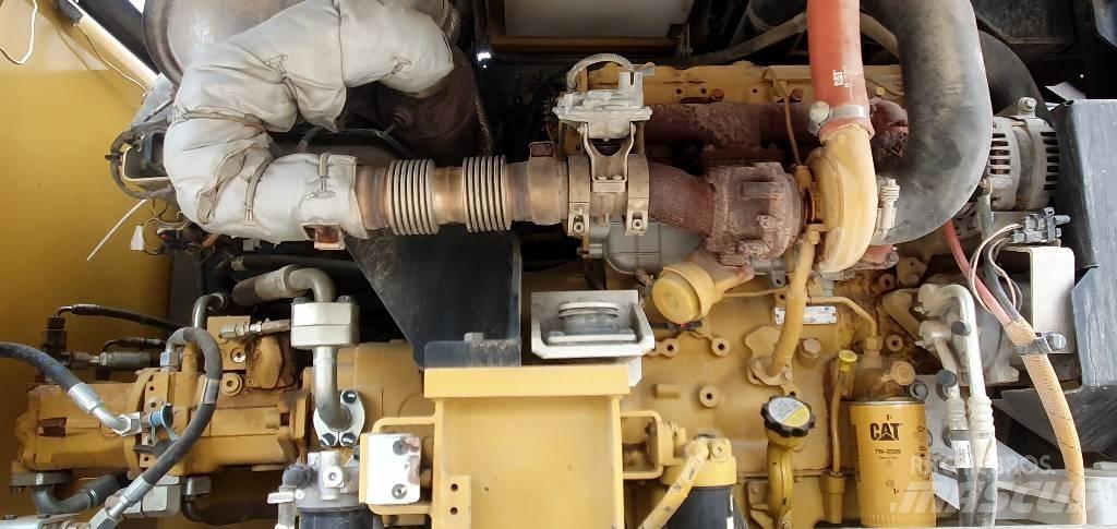 CAT M316F Wielgraafmachines