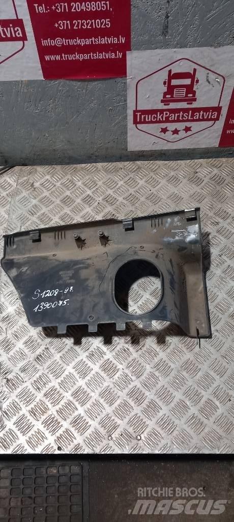 Scania 94 D.   1390075 Cabine en interieur