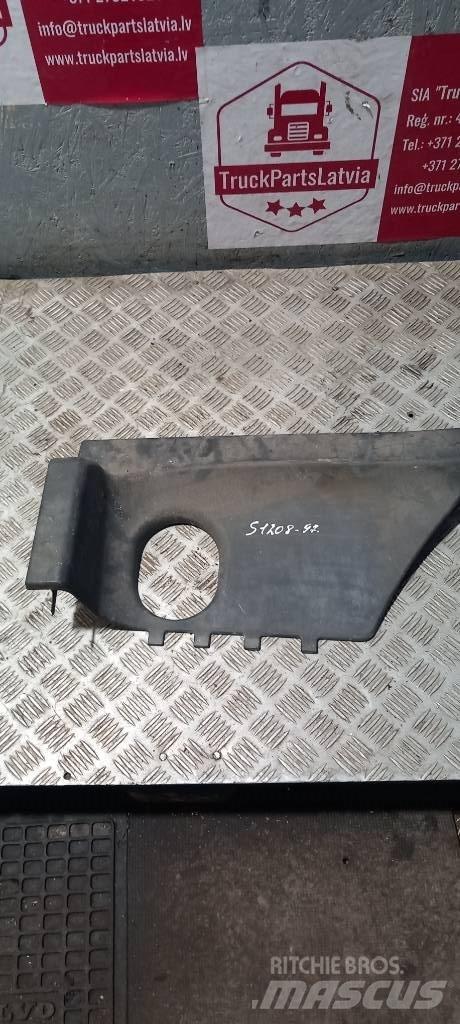 Scania 94 D.   1390075 Cabine en interieur