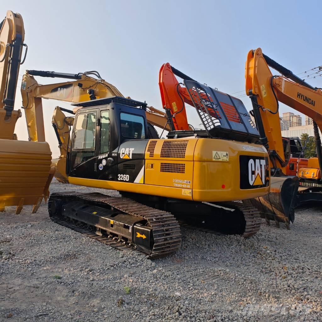 CAT 326D Rupsgraafmachines