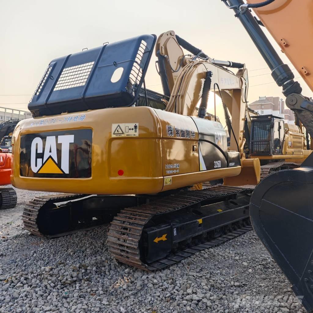 CAT 326D Rupsgraafmachines