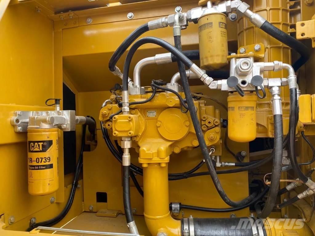 CAT 324 Rupsgraafmachines